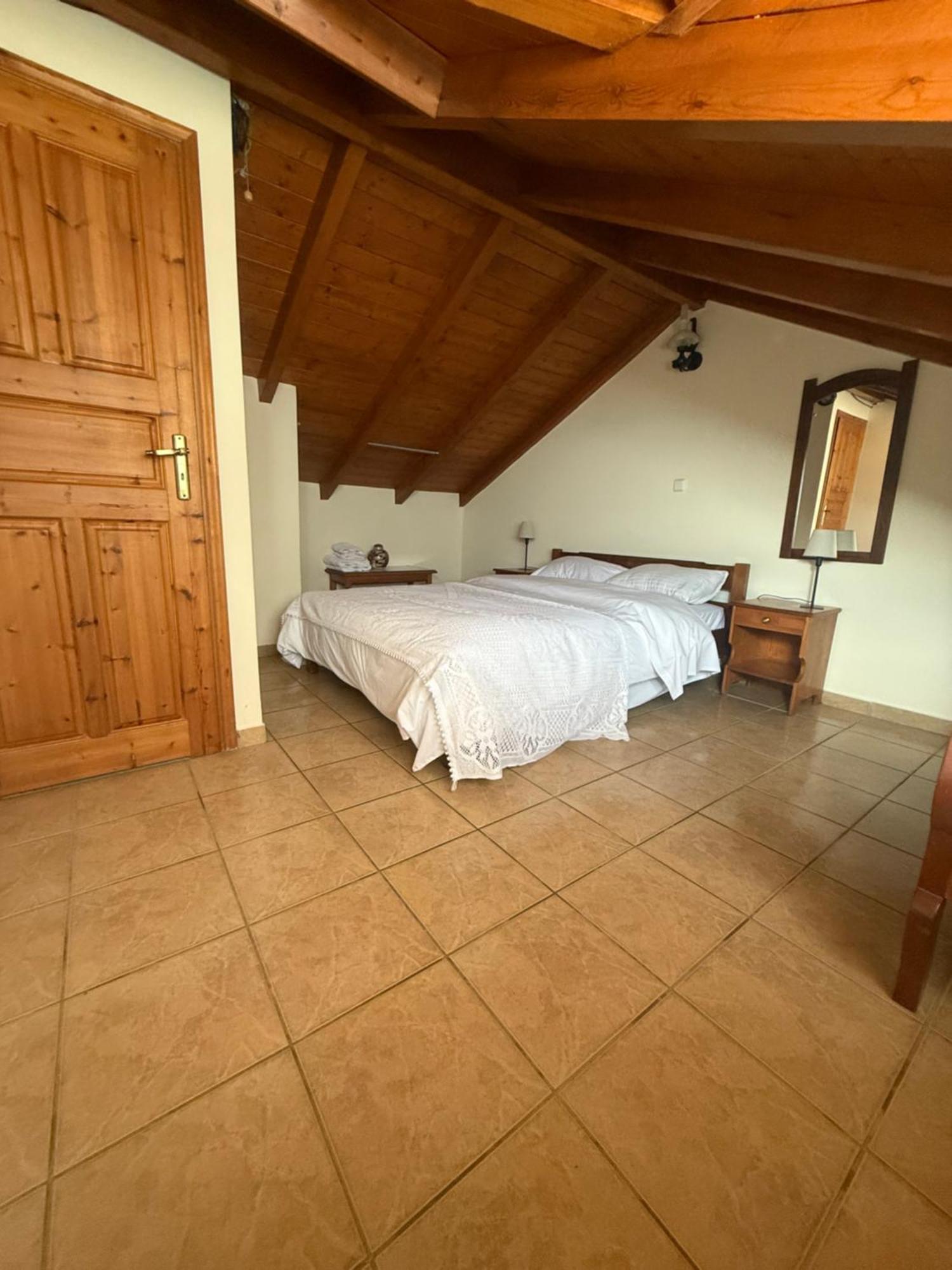 Arcadianis Lakeview Villa At Psari Arkadias Psárion المظهر الخارجي الصورة